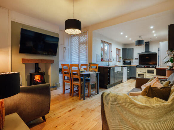 Kitchen / Dining Room
