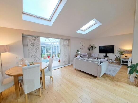 Open Plan Kitchen/Dining/Family Room