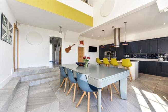 Kitchen/Diner/Family Room