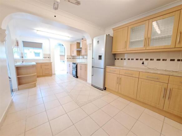 Kitchen/Breakfast Room