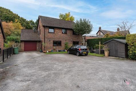 Sandiway Close, Sandiway, Northwich