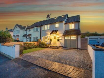 The Avenue, Collingham, LS22