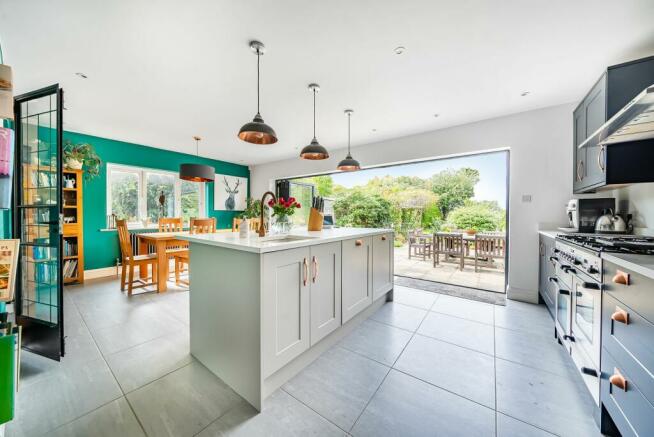 Kitchen/Dining room