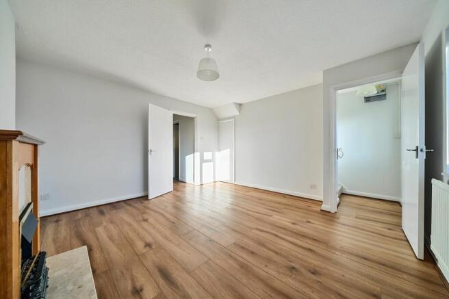 Living Room/Dining Room (1)