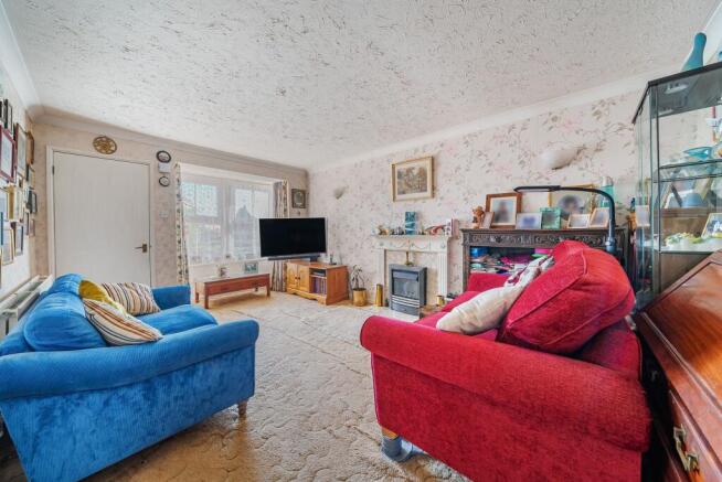Living Room (2)