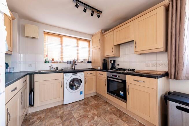 Kitchen Area (1)