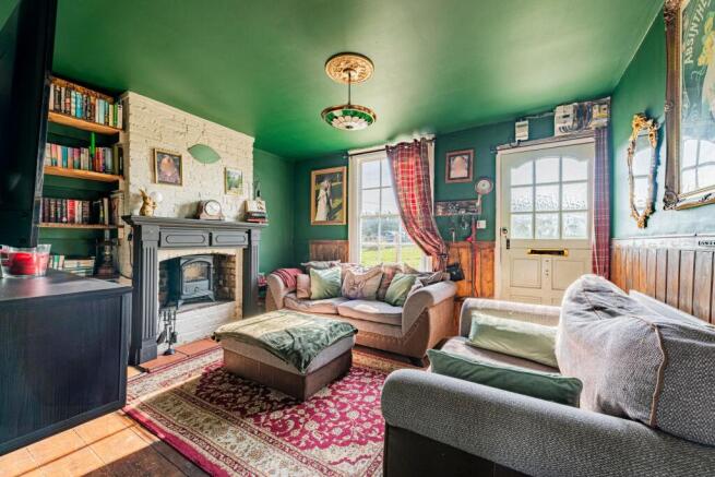 Living Room (2)