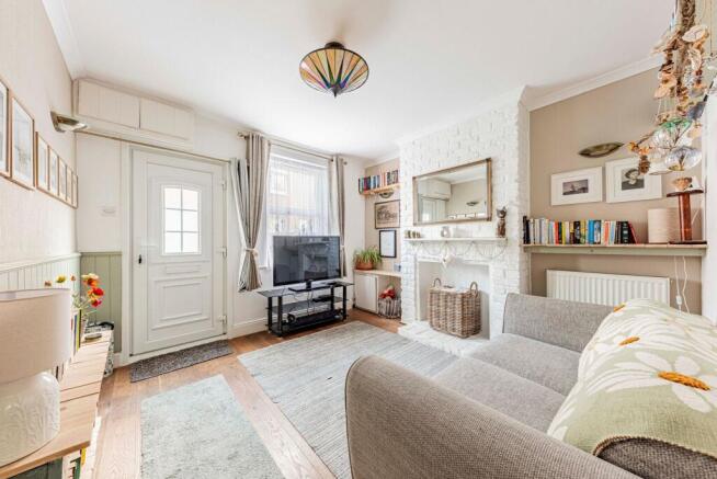 Living Room (3)