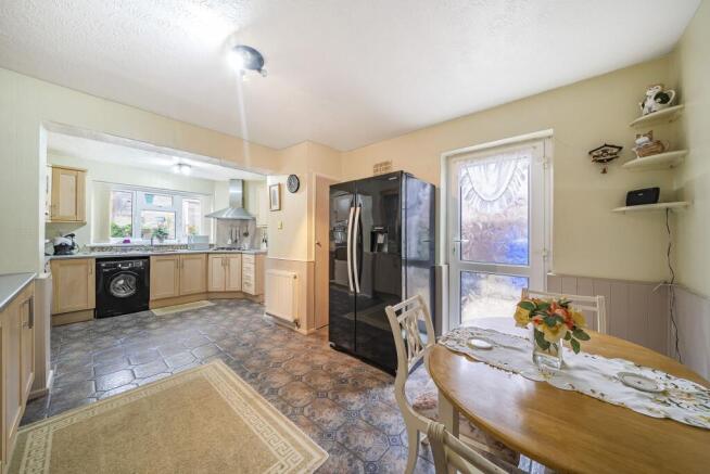 Kitchen/Breakfast Room (1)