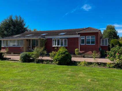 Towpath, Shepperton, Middlesex, TW17