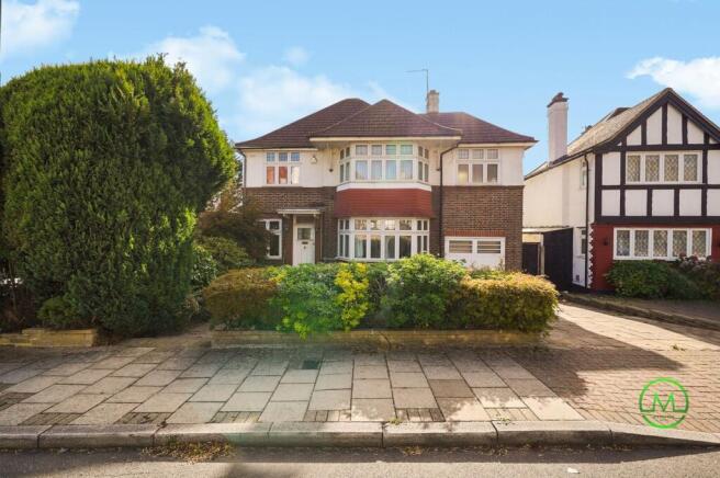 Six Bedroom Detached House