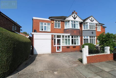 Lowood Avenue, Davyhulme