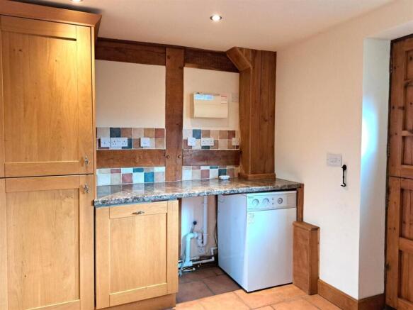 kitchen1.jpg