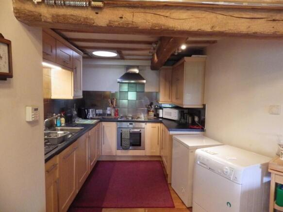 Kitchen.JPG