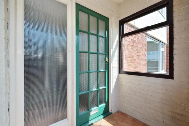 7 St Vincents Close Hereford (06).jpg