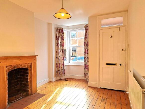 Sitting room.jpg