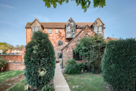 Coleshill Road, Furnace End, B46 2LG