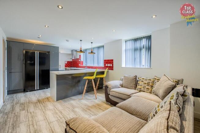 Living Room/Kitchen