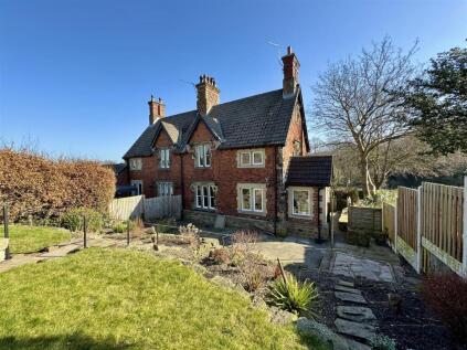 Tivy Dale, Cawthorne, Barnsley, S75 4EH