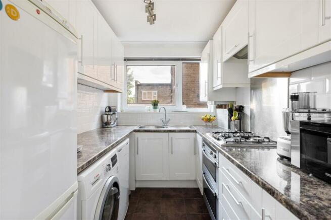 Castle Avenue E4