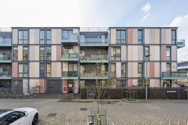 Repton House E4