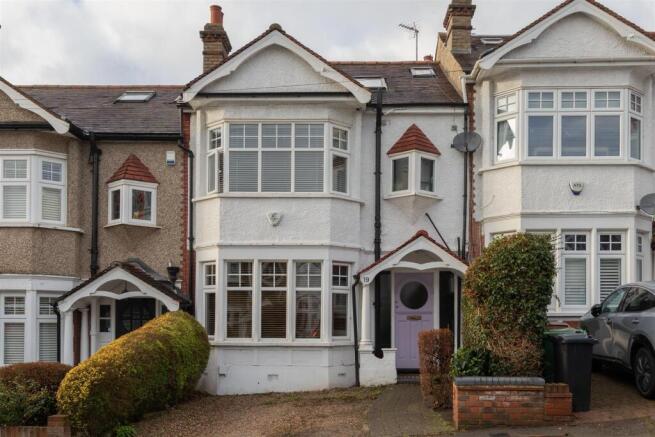 Pole Hill Road, E4