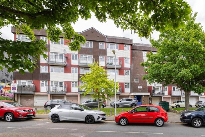 Aldriche Way, E4