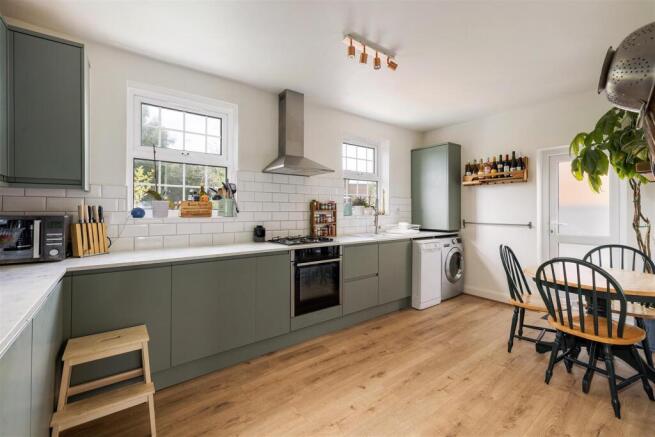 Groveside E4