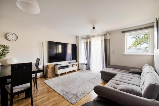 Mornington Road, IG8