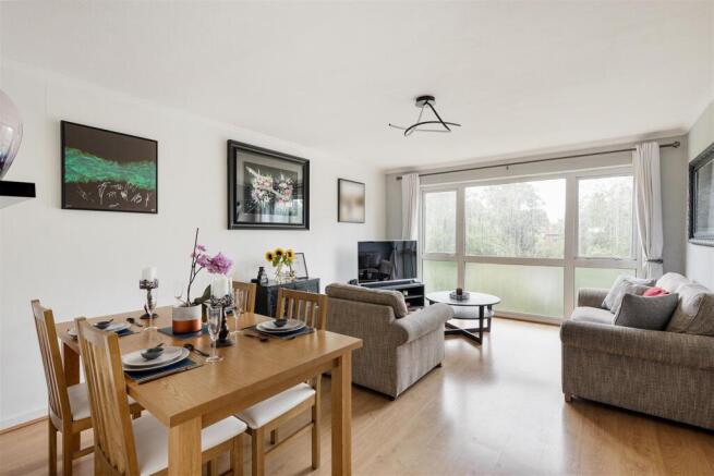 Chingford Avenue, E4