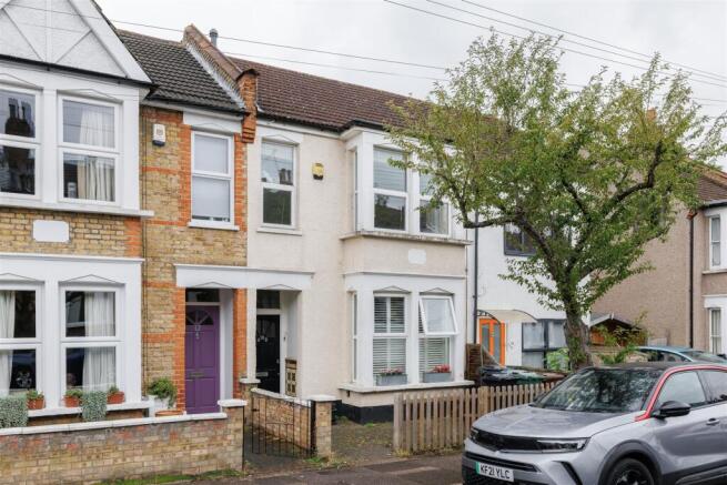 Beverley Road E4