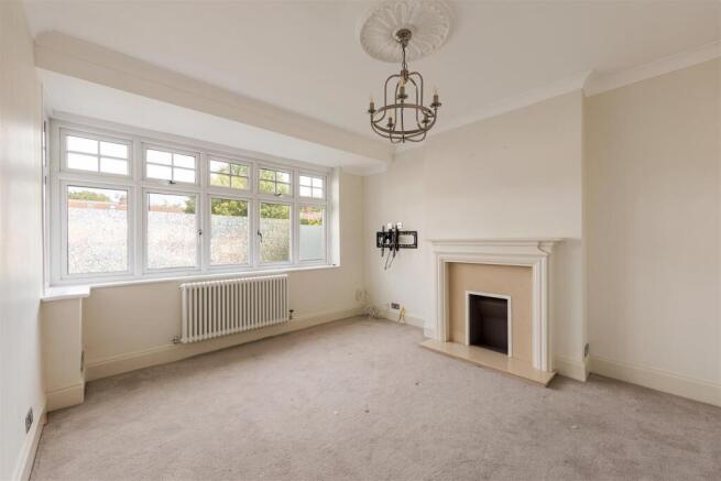 Beech Hall Crescent, E4