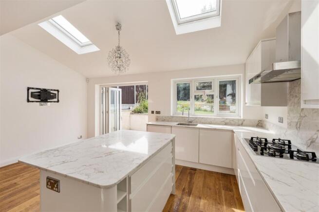 Beech Hall Crescent, E4