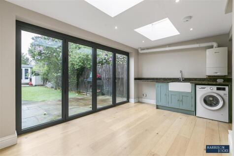 Speer Road, Thames Ditton