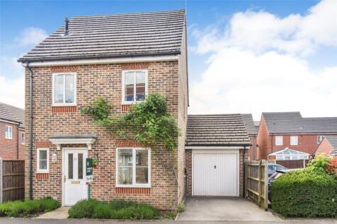 Woodland Walk, Aldershot, Hampshire, GU12
