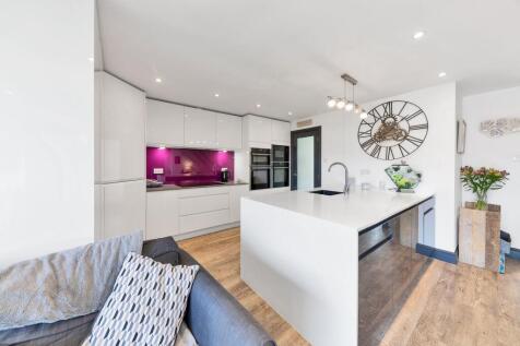 Ash Way, Royston, SG8