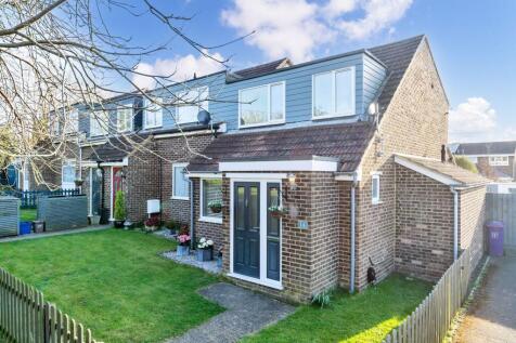 Swinburne Close, Royston, SG8