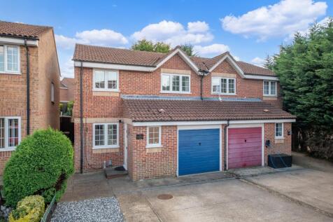 Moorymead Close, Watton At Stone, SG14