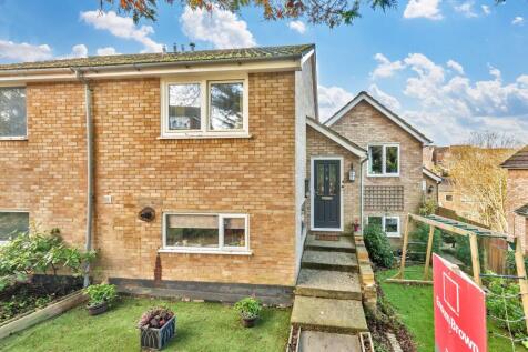 Shaftesbury Way, Royston, SG8