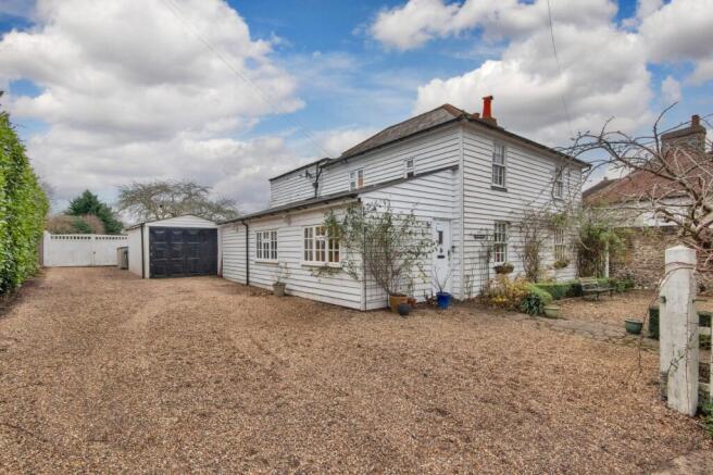 Drive, Garage & Gate