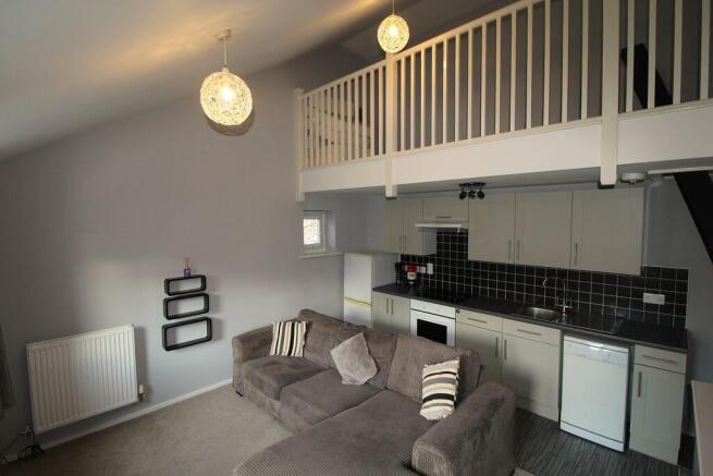 Lounge 2 