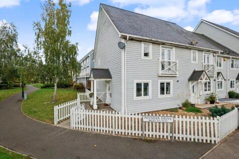 Poynder Drive, Holborough Lakes, Snodland ME6