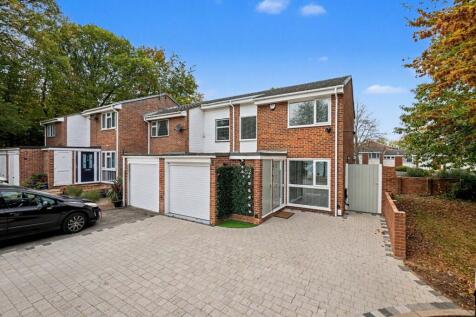 Clavell Close, Rainham, ME8