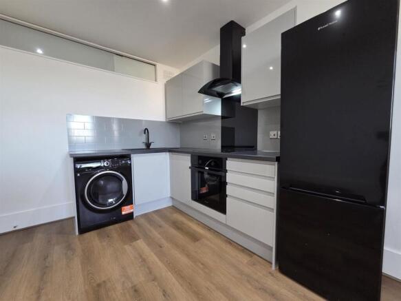 WhatsApp Image 2025-11-28 at 15.48.21 (3).jpeg