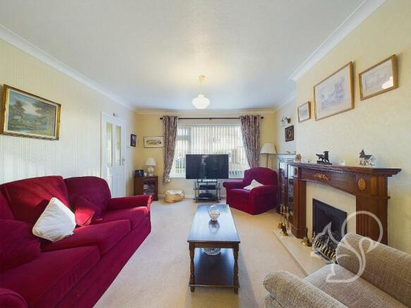 CAM01659G0-PR0250-STILL022.jpg