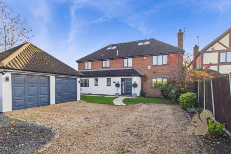 Plains Farm Close, Ardleigh