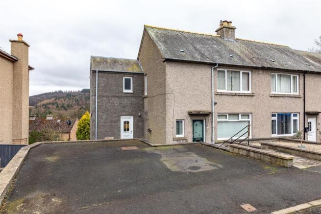 64 Forest Gardens Galashiels 01.JPG