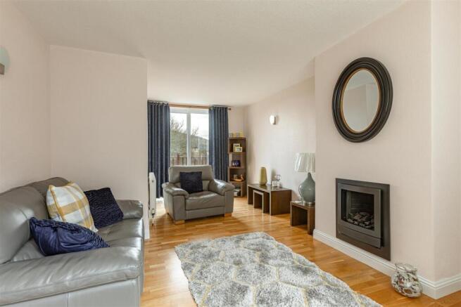 64 Forest Gardens Galashiels 21.JPG