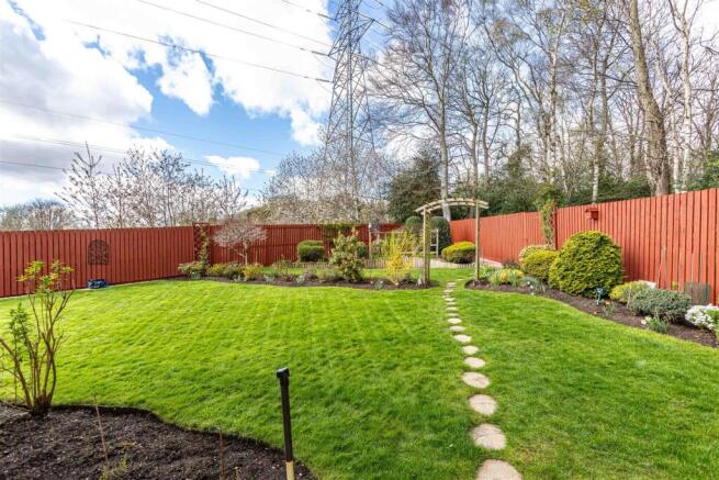 6 Eildon Lodge Gardens Galashiels Low Res 39.JPG