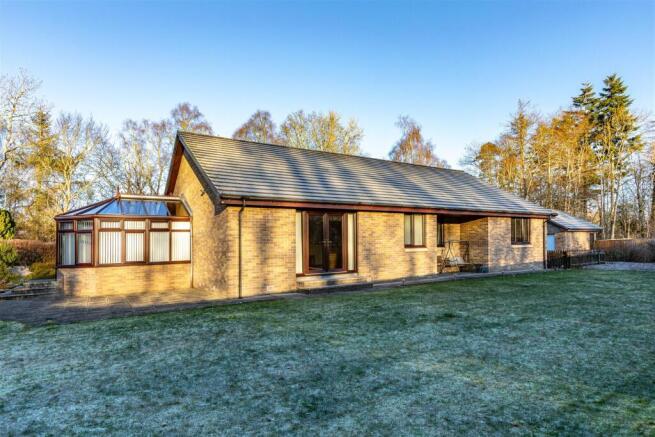 Tigh-Na-Magh Lindean 03.JPG